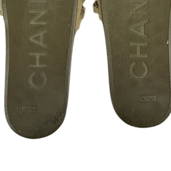 CHANEL Chanel Interlocking CC Logo Slides Women's Size: 9 |IT 39 - Picture 13 of 14